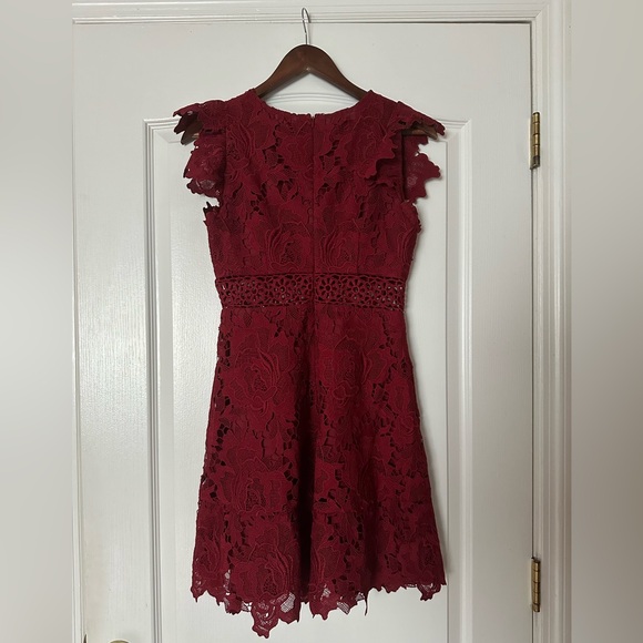 BB Dakota Crochet Pomegranate Dress Size 2 - Picture 2 of 2
